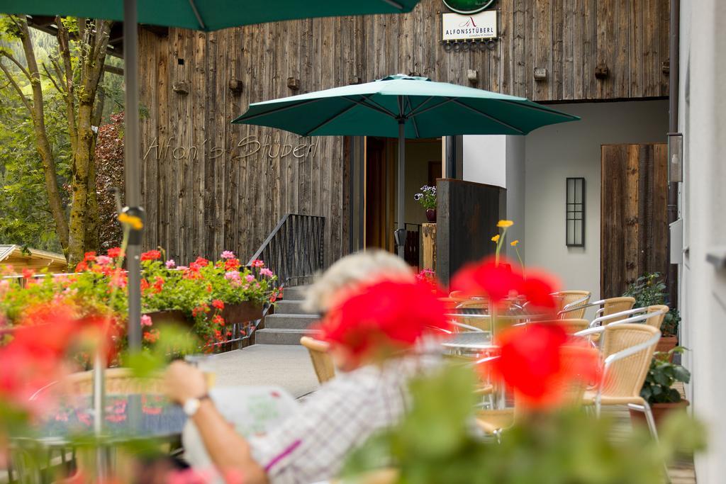 Alfonsstüberl - Ferienwohnungen&Restaurant Innervillgraten Exterior foto
