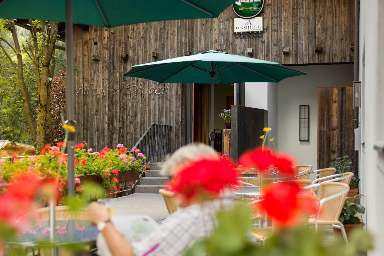 Alfonsstüberl - Ferienwohnungen&Restaurant Innervillgraten Exterior foto